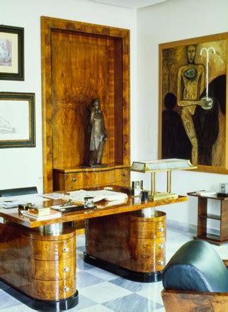 gianni Versace registered office